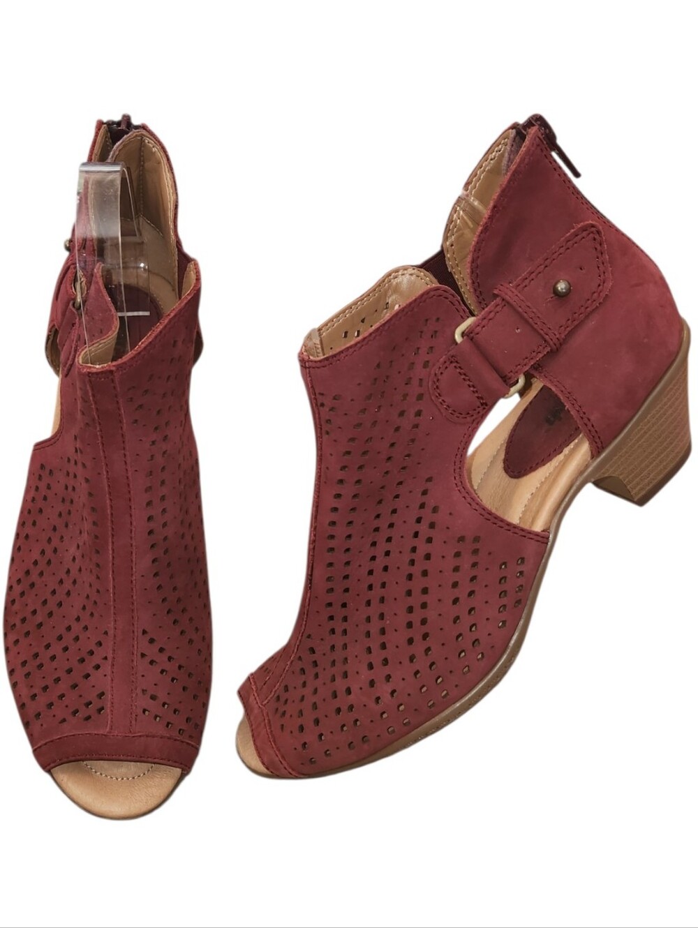 Earth Keri Burgundy Perforated Suede Peep Toe Ankle Booties Stacked Heel Size 8B